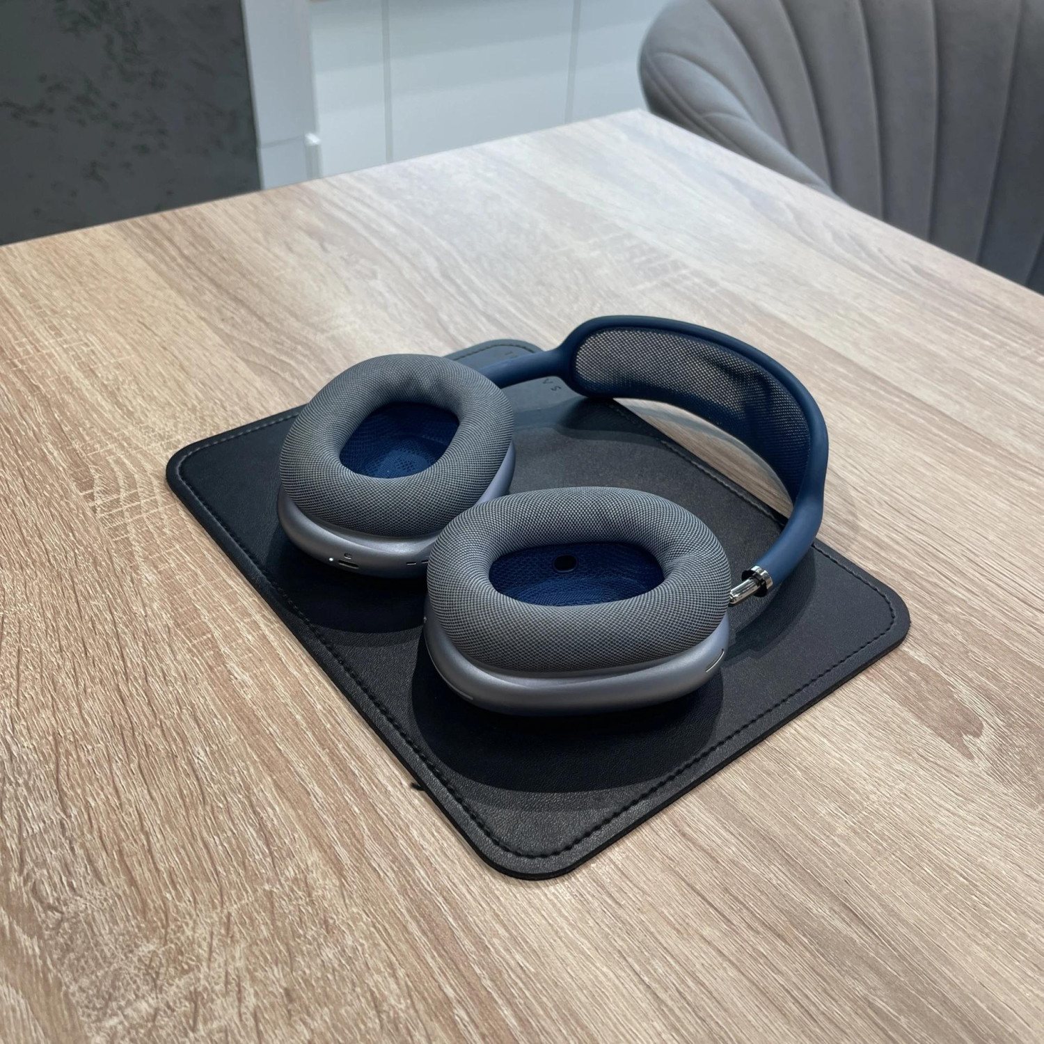 Apple AirPods Max Небесно-голубой — фото 2