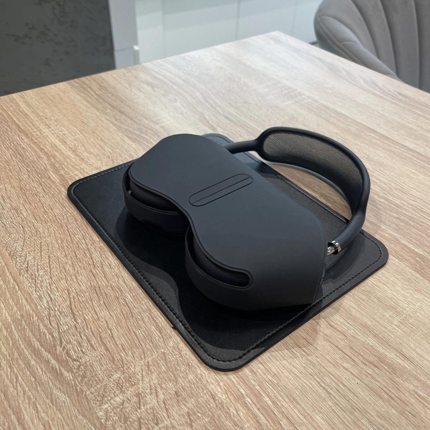 Apple AirPods Type-C Темная ночь — фото 6