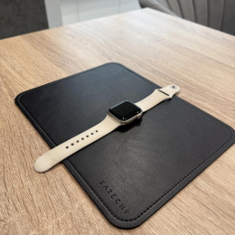 Apple Watch SE 2 40mm, из алюминия «сияющая звезда», бежевый спортивный ремешок