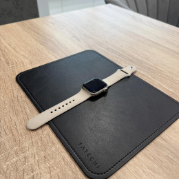 Apple Watch Series 9 41 мм, корпус из алюминия цвета «сияющая звезда», спортивный ремешок цвета «сияющая звезда», размер S/M Б/У