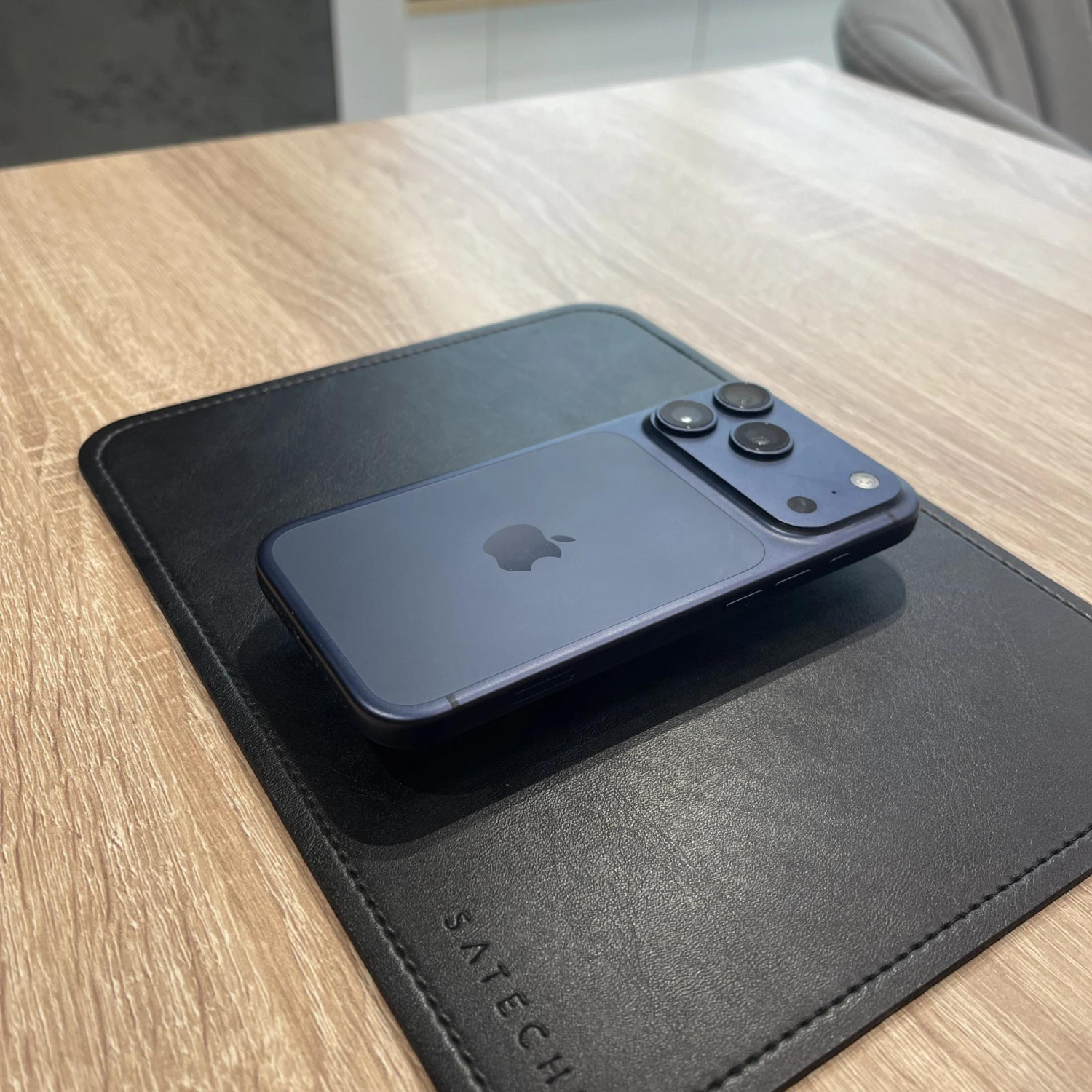 Apple iPhone 17 Pro 512 ГБ (eSIM + nano SIM) «Темно-синий»