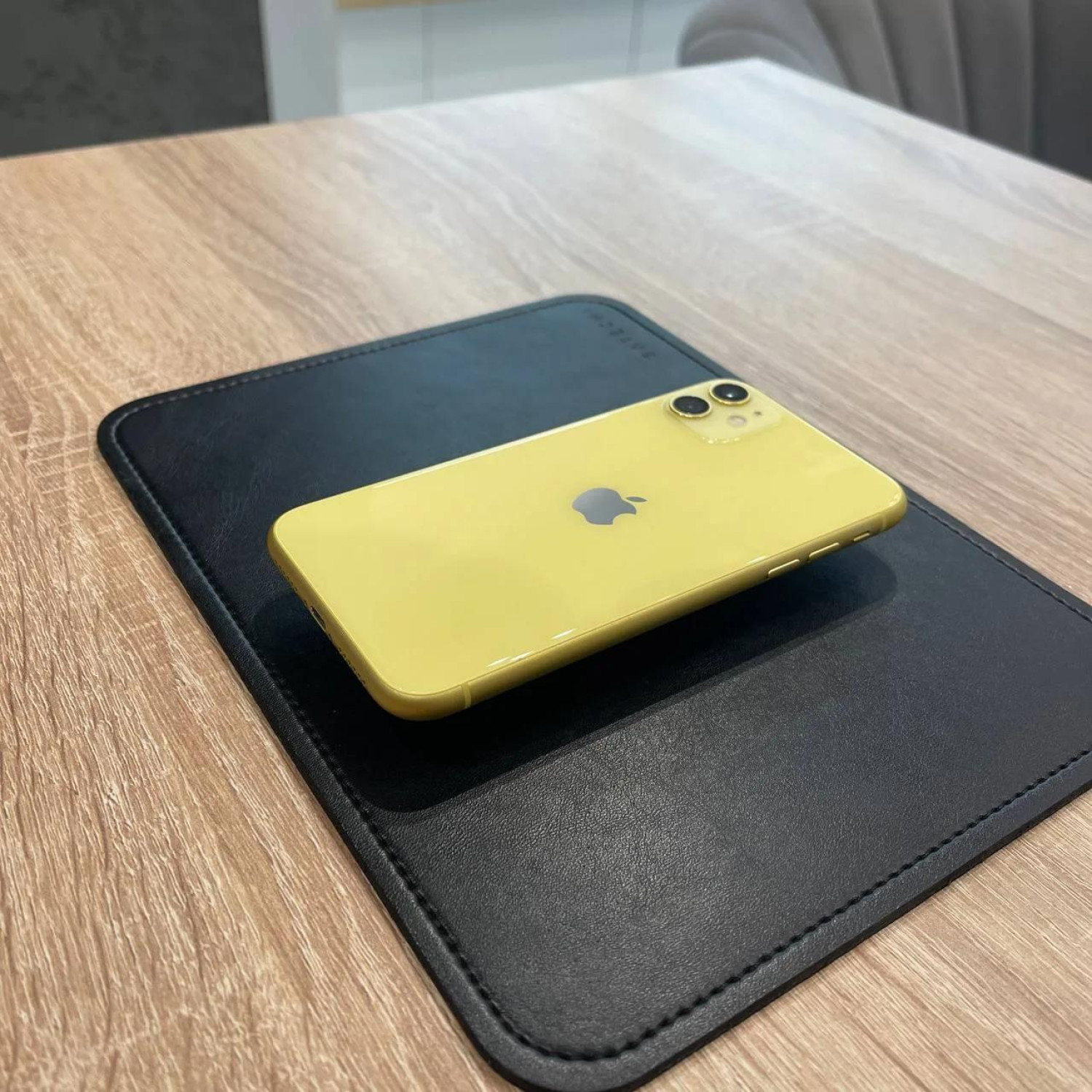 Apple iPhone 11 64Gb Yellow (Желтый) — фото 2