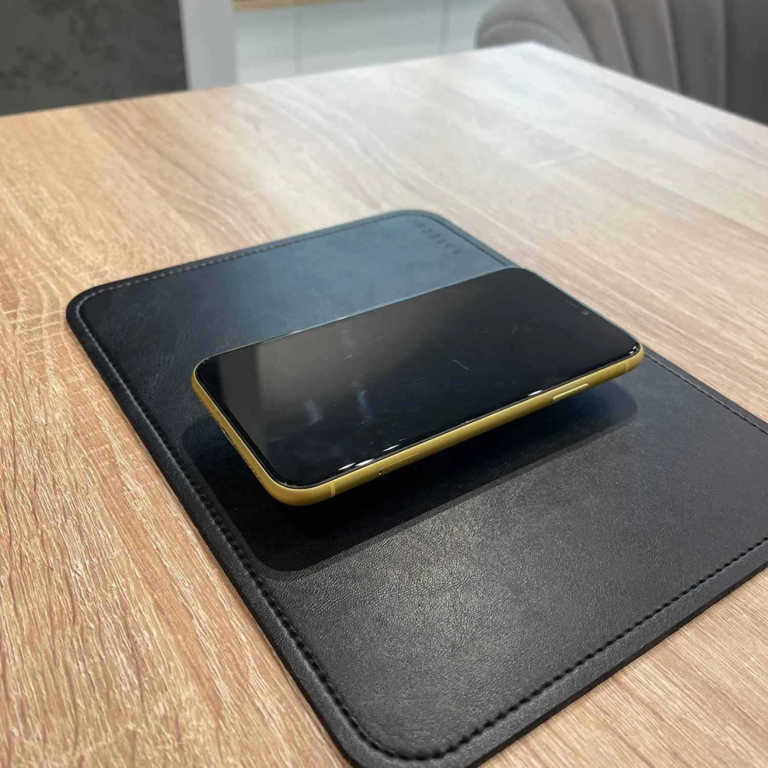 Apple iPhone 11 64Gb Yellow (Желтый) — фото 3