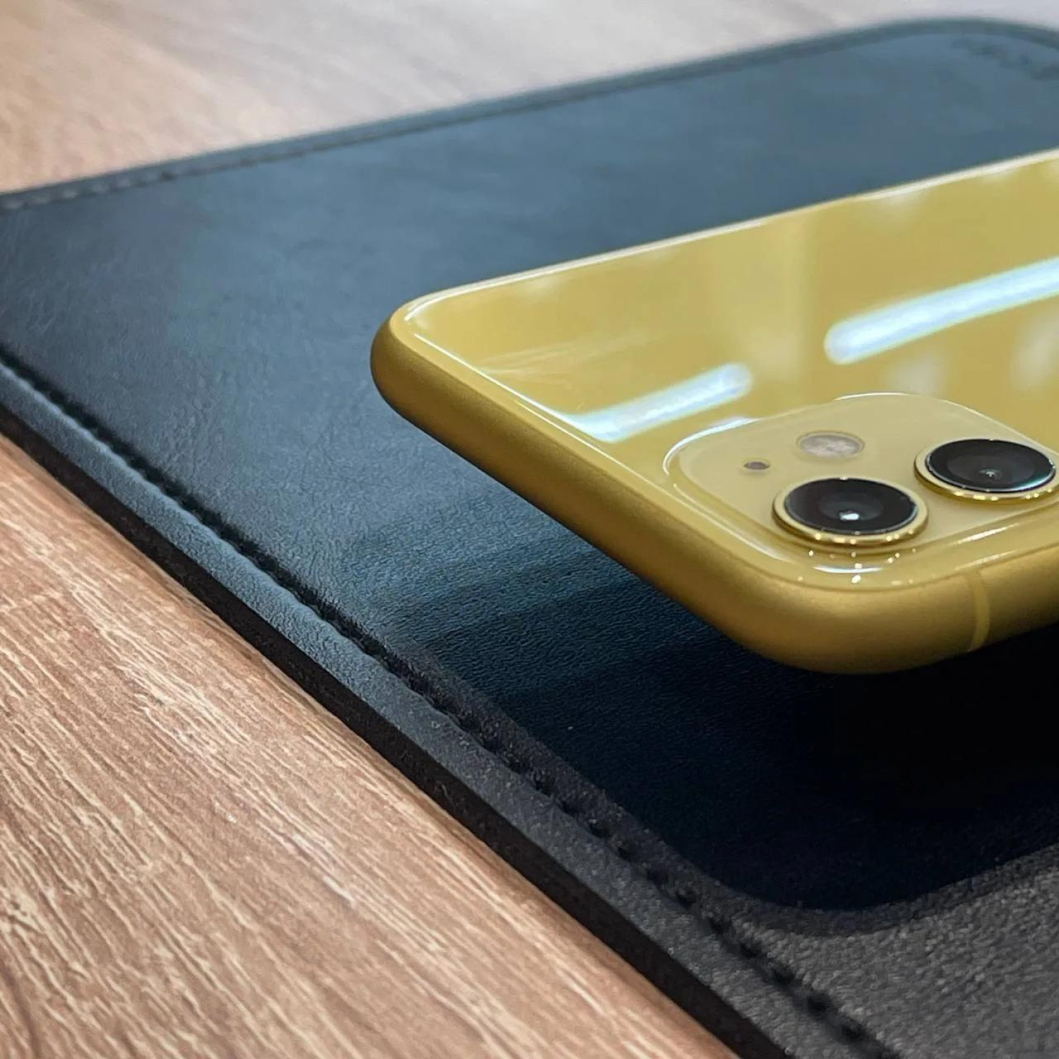 Apple iPhone 11 64Gb Yellow (Желтый) — фото 4