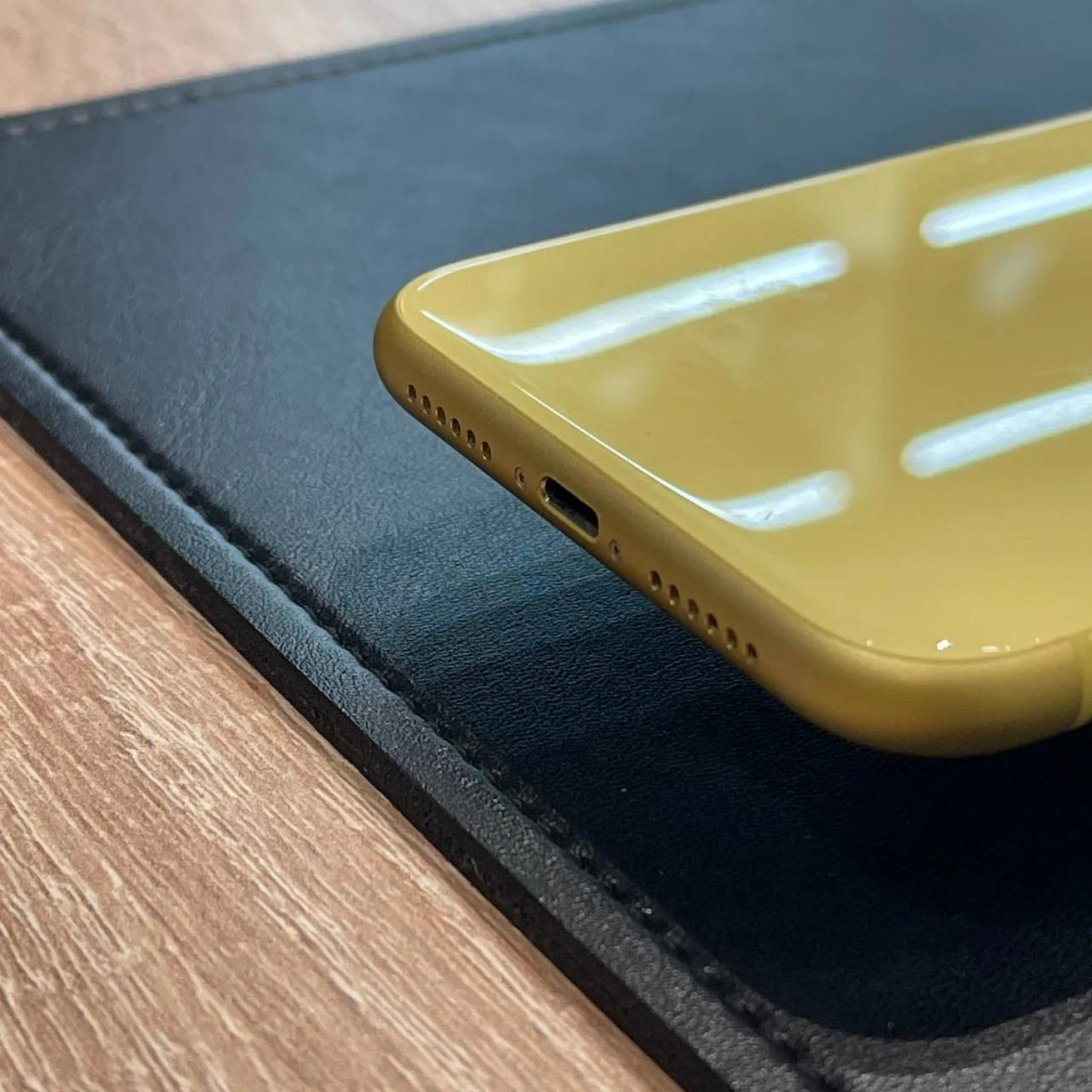 Apple iPhone 11 64Gb Yellow (Желтый) — фото 5