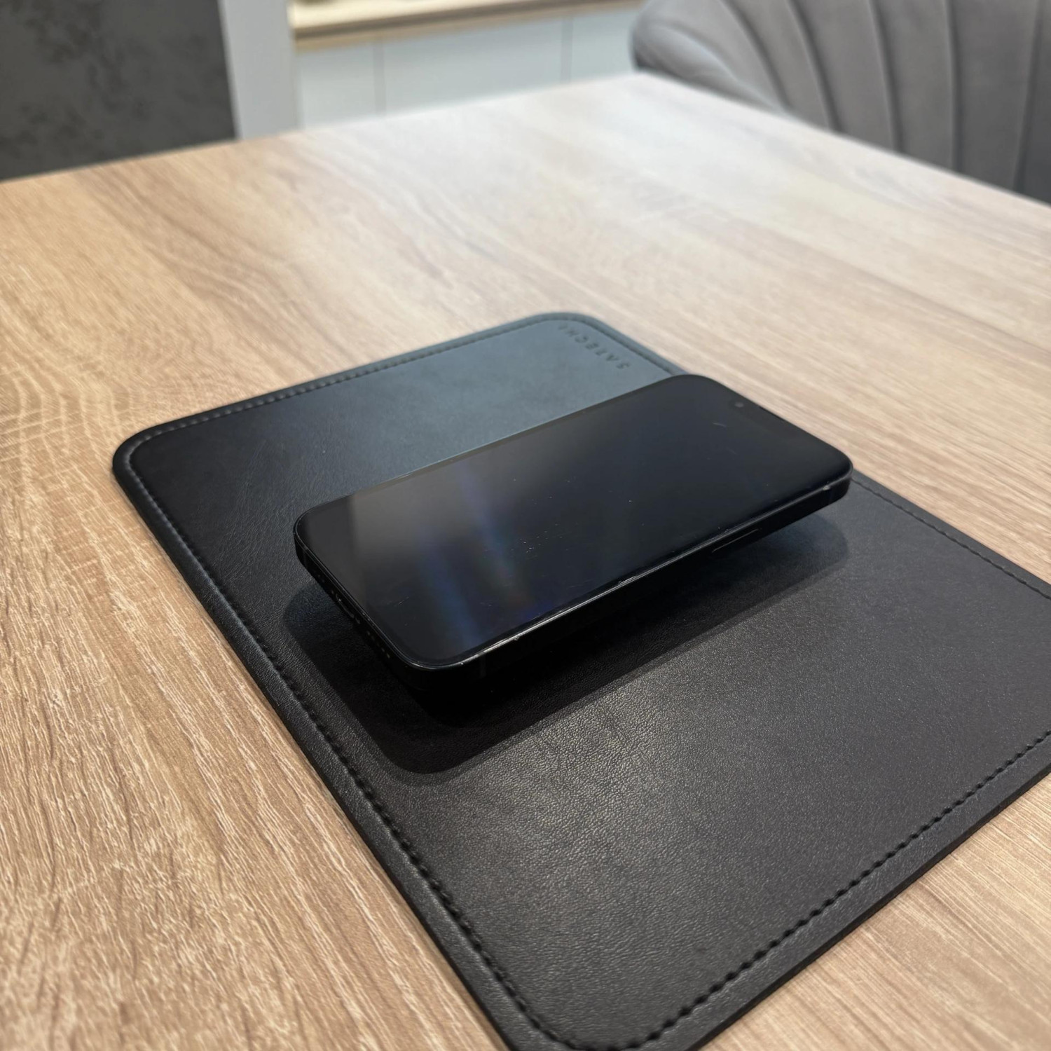 Apple iPhone 13 128Gb Midnight (Темная ночь) — фото 2