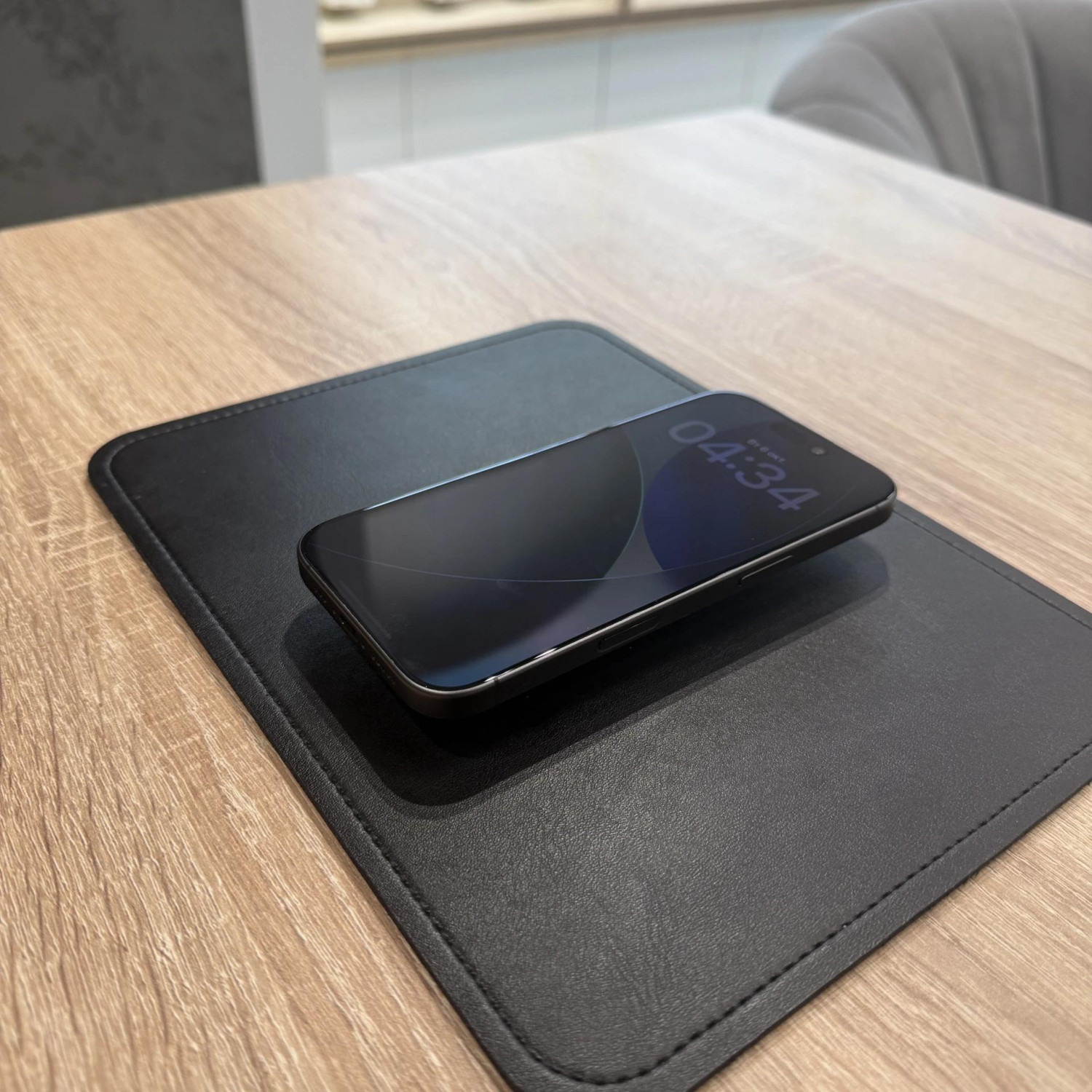 Apple iPhone 17 256 ГБ (eSIM + nano SIM) Черный — фото 2